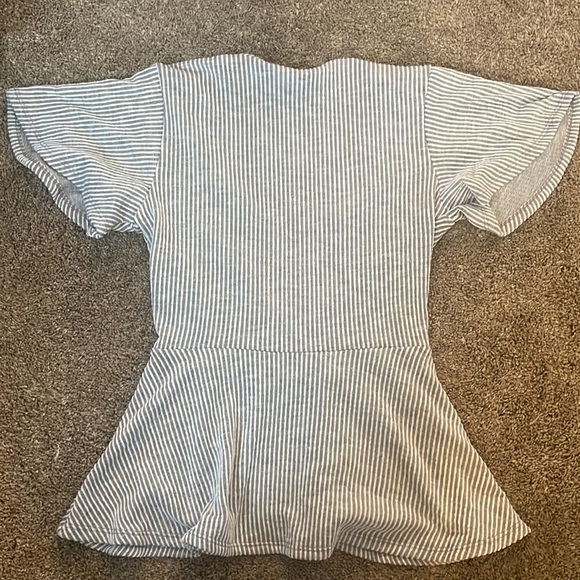 Caution to the Wind Top - Picture 6 of 6